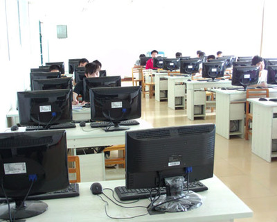 广西经济职业学院计算机应用技术(计算机多媒体方向)